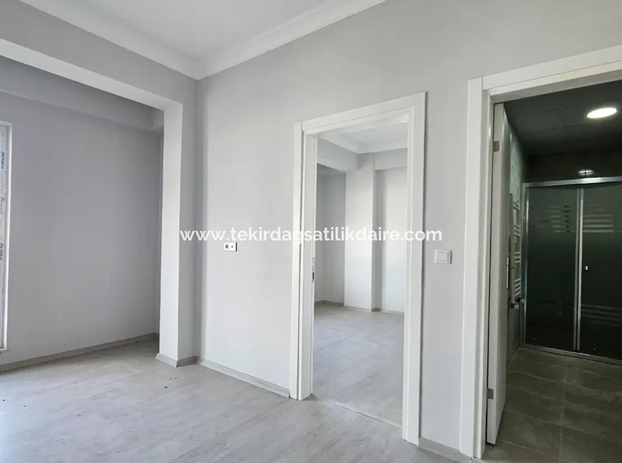 Kumbağ Tatil Köyünde 2+1 70 M2 Balkonlu İskanlı Daire